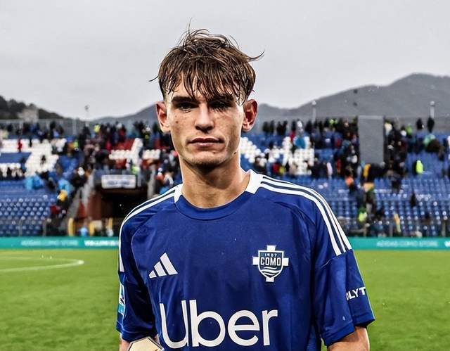 军发起冲击 军发起冲击