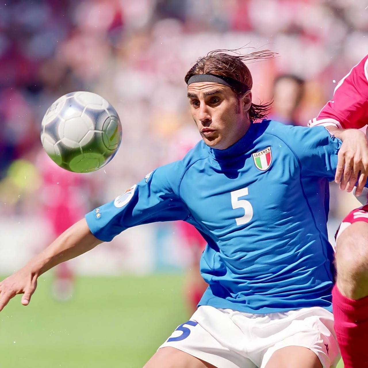 容的关键举 容的关键举