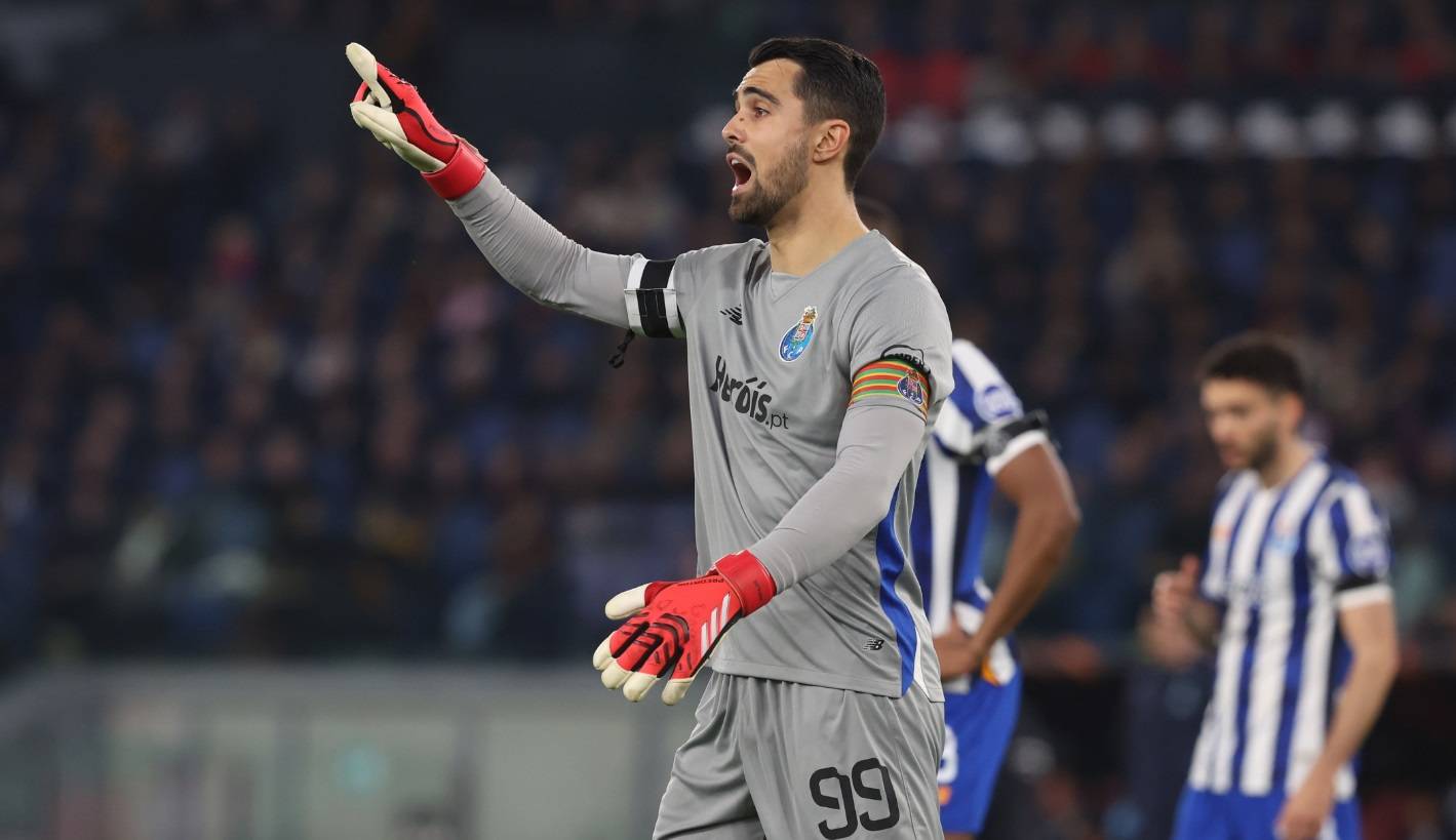 攻入三个进 攻入三个进